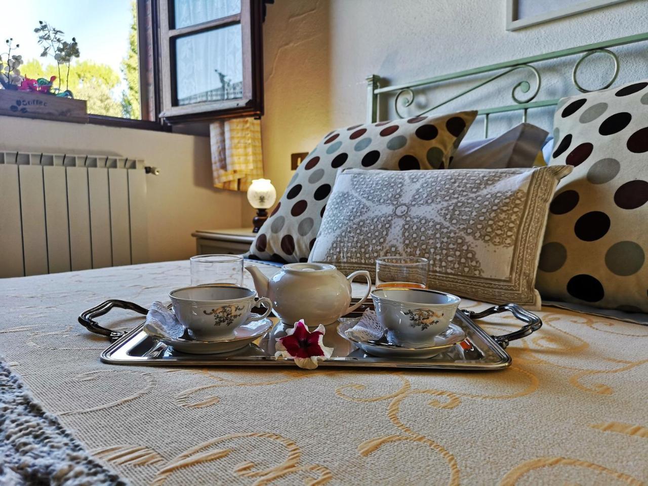 Agriturismo Palazzo Conti - B Πιέντσα Εξωτερικό φωτογραφία